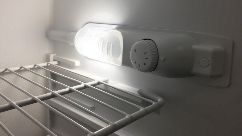 kapotte lamp koelkast vervangen