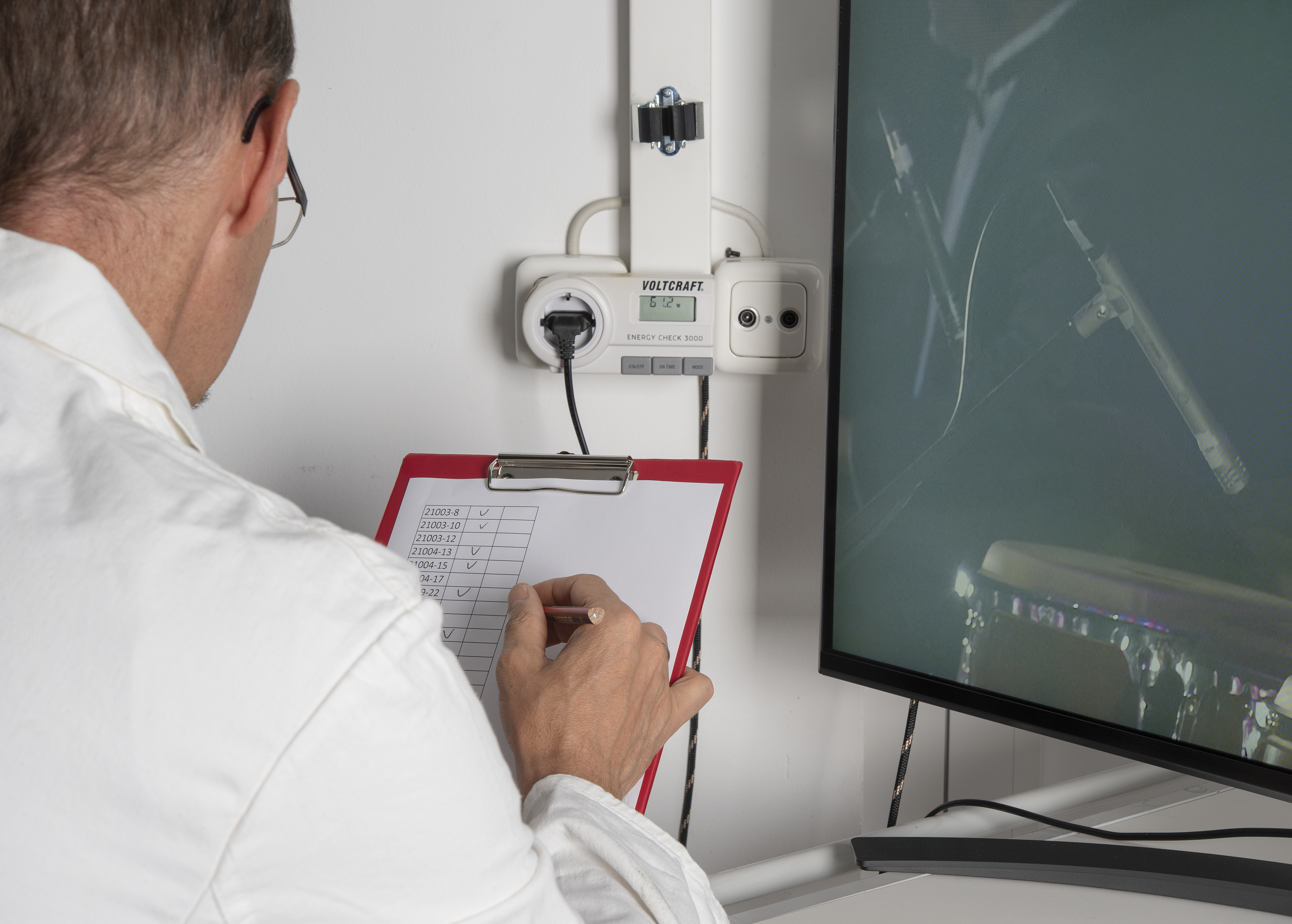 Test van het energieverbruik van een tv