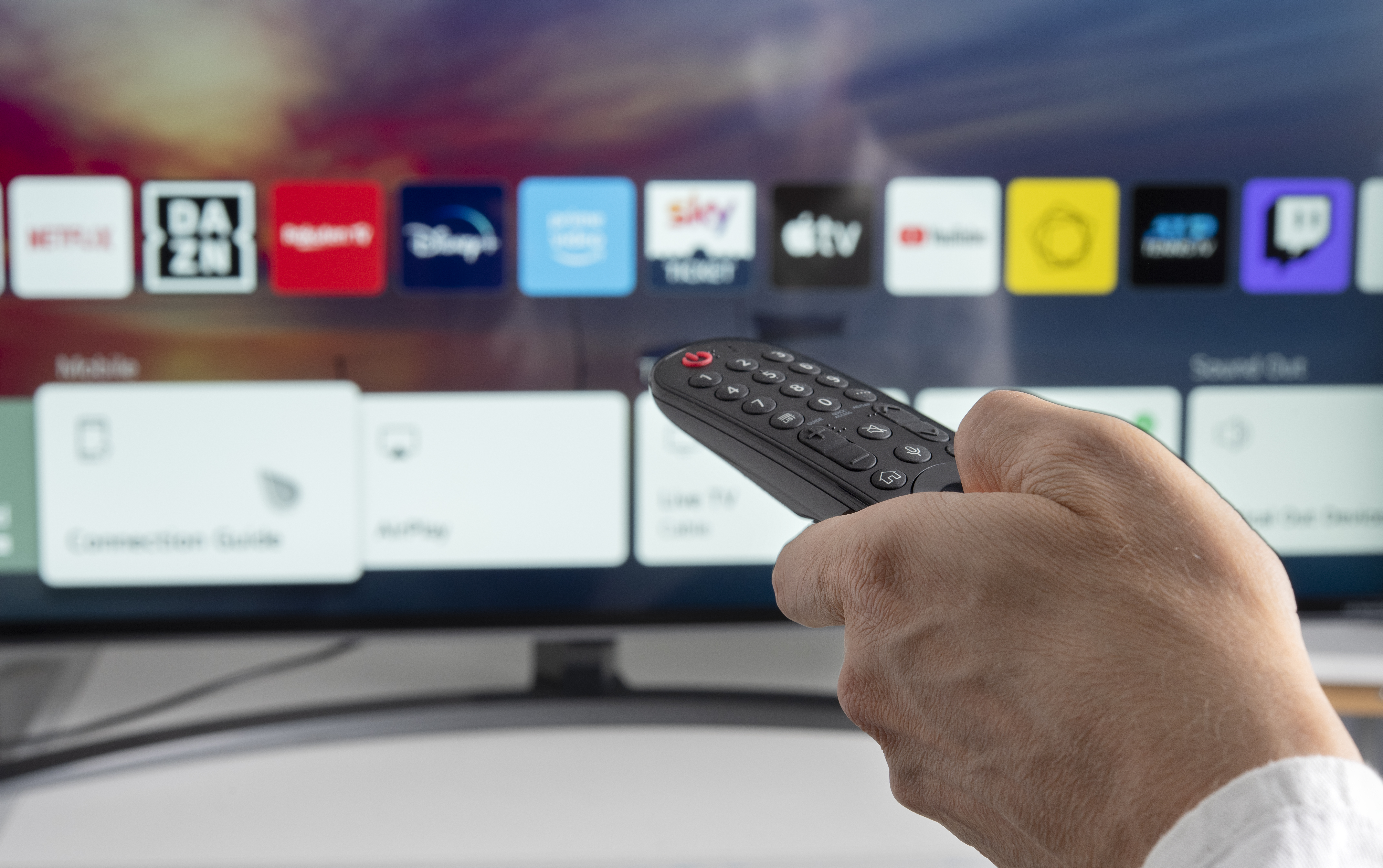 Test van de Smart-functies van een tv