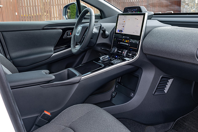 interieur toyota bz4x design